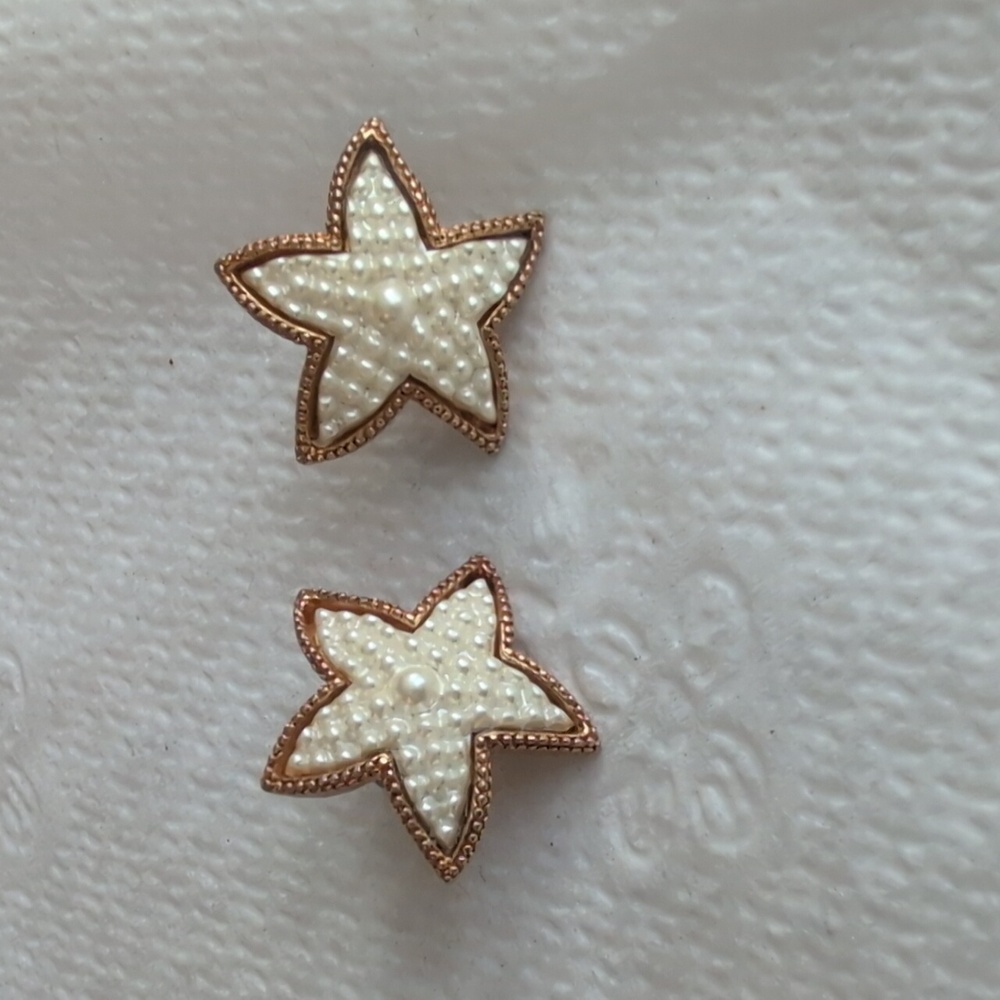 Beaded Pearl Starfish Earrings Pierced Earrings. Americana - Picture 4 of 7